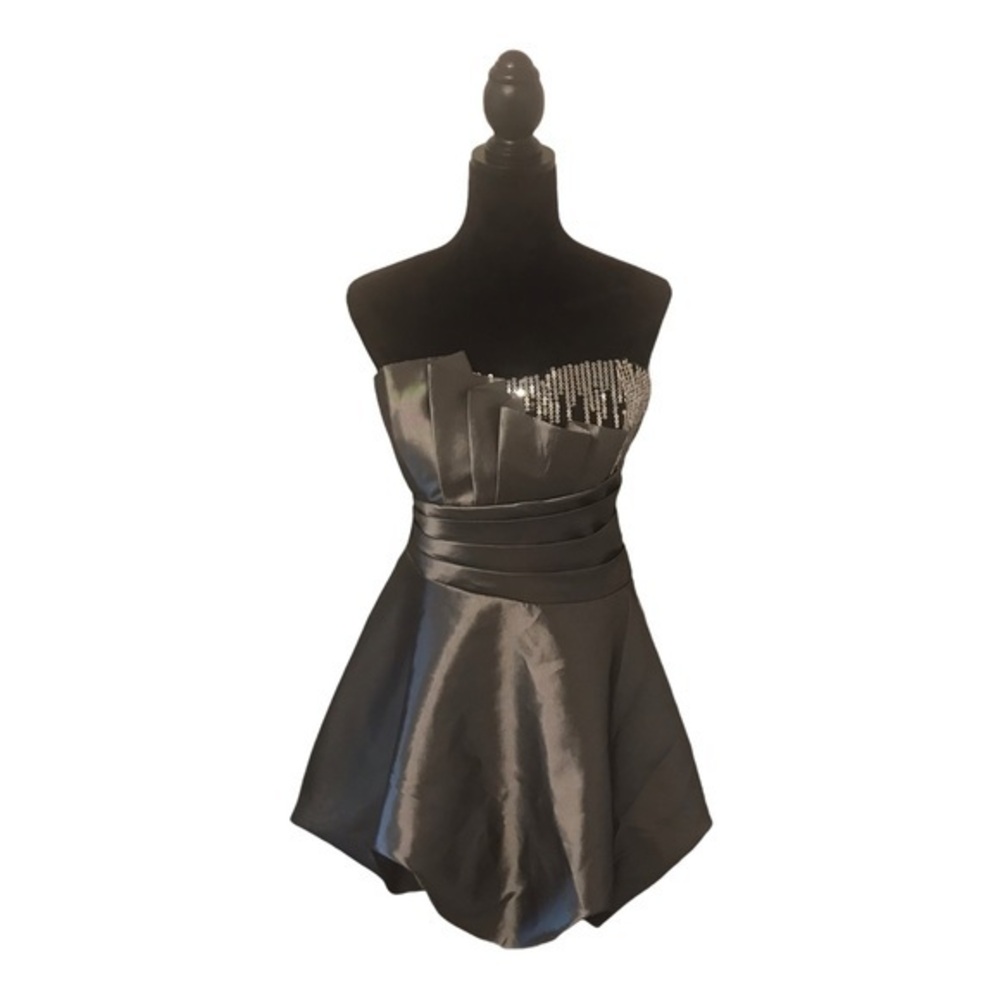 Teeze Me Silver/Black Strapless Cocktail Gown